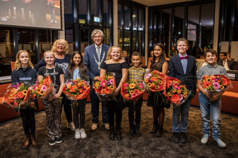 Capelse kinderburgemeester Naomi Vermeulen beëdigd