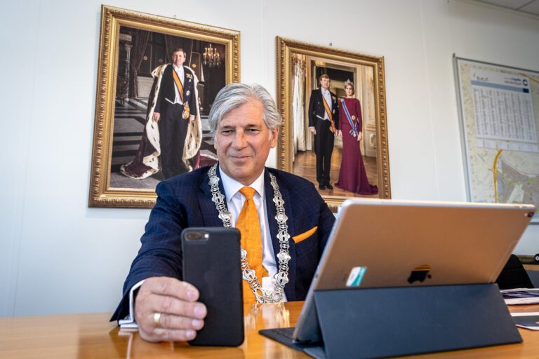 Peter Oskam officieel hernoemd als burgemeester