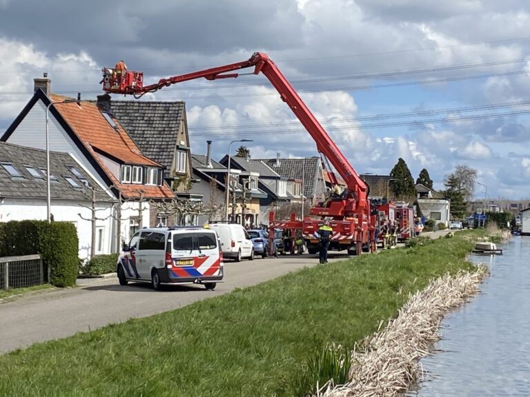 Kleine brand in schoorsteen woning Bermweg