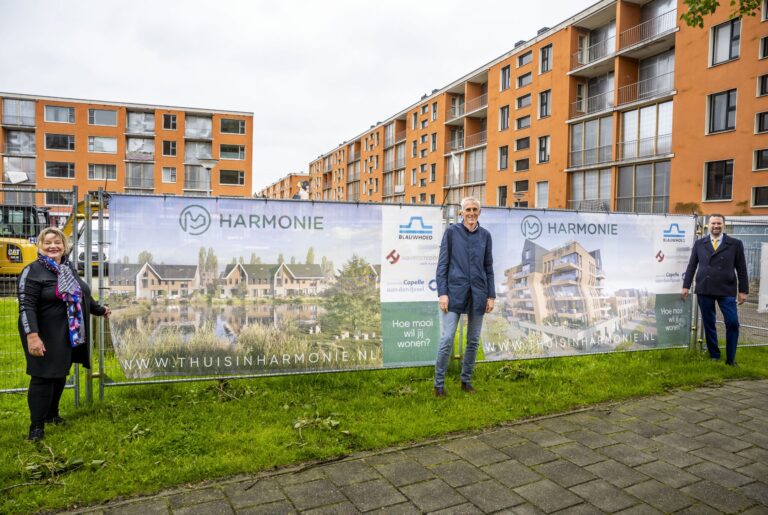 Bouw van de Harmonie van start, grond overgedragen aan projectontwikkelaar