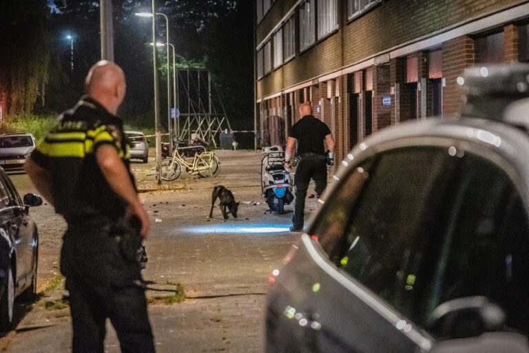 Politie op zoek naar twee verdachten van schietpartij op de Wiekslag