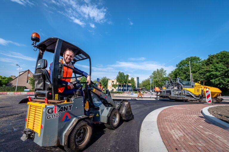 Rotonde aan Burgemeester Van Beresteijnlaan eerder open