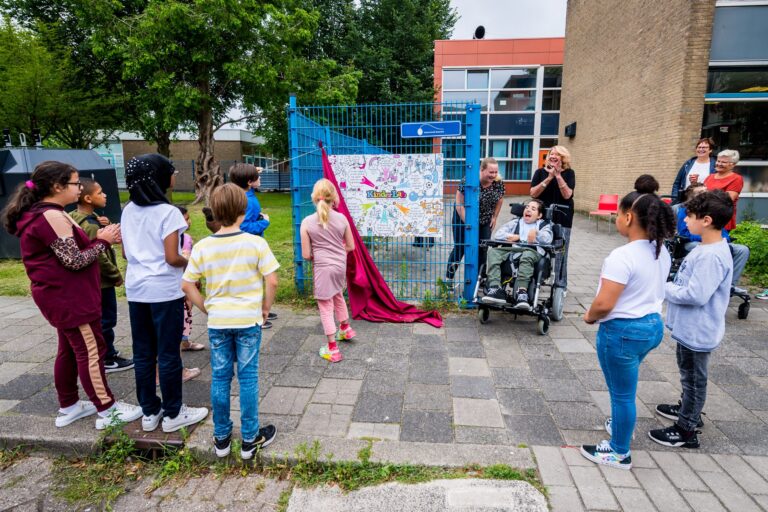 Wethouder Hartnagel opent KinderLab in Schenkel