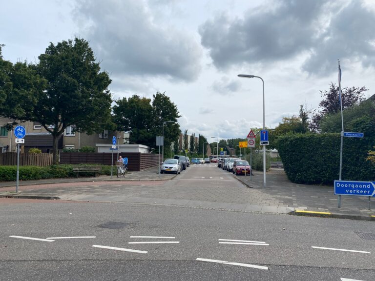 Verkeersprotocol moet veiligheid bieden bij basisschool de Contrabas in Schollevaar