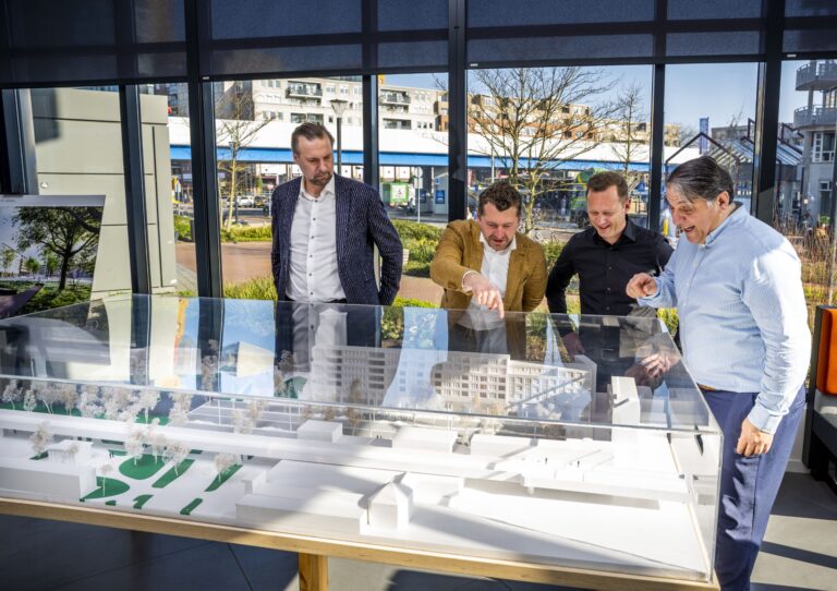 Gemeente Capelle aan den IJssel onthult nieuw Stadsplein