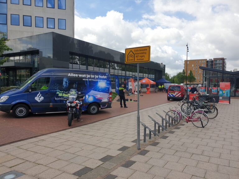 Veel animo voor fiets graveren op Stadsplein