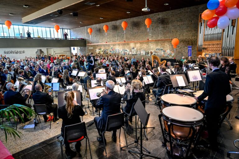 Indrukwekkend bevrijdingsconcert in St. Paulus’ Bekering kerk