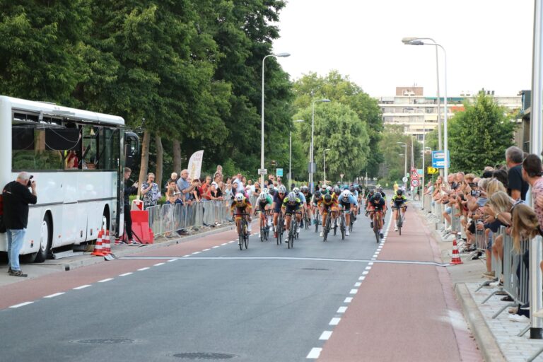 Eerste editie Omloop van de Crimpenhof spannend tot eindstreep