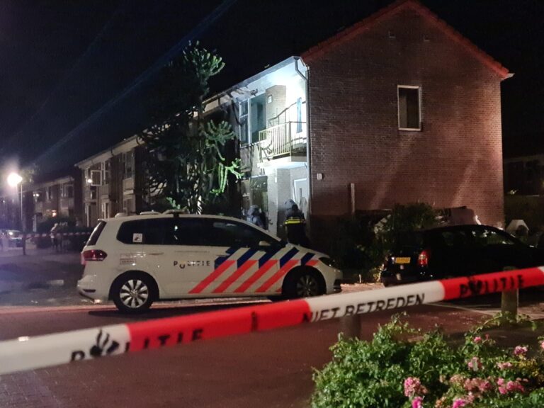 Arrestatieteam haalt man uit woning Hobbemalaan