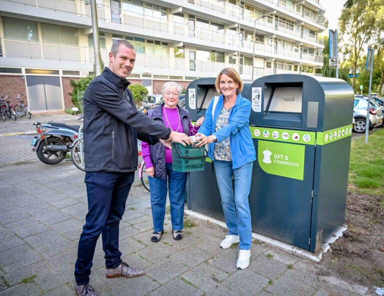 Nieuwe groencontainers op Valeriusrondeel en in Dichtersbuurt