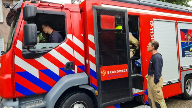 Brandweer rukt uit voor gaslucht Burgerdijkstraat