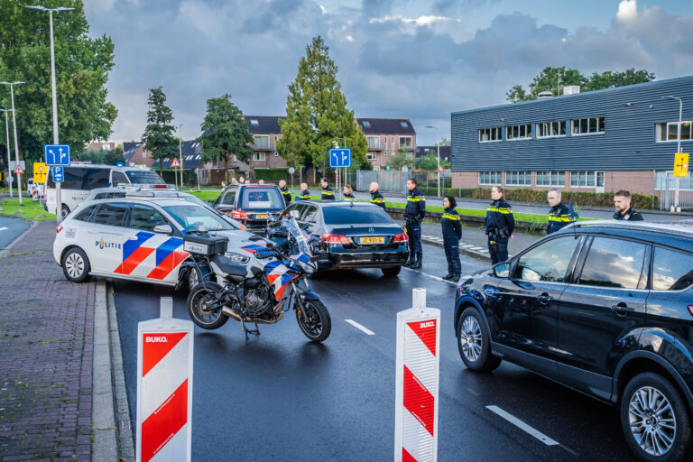 Hulpverleners, vrienden en familie nemen afscheid van overleden persfotograaf Joëy Heijstek