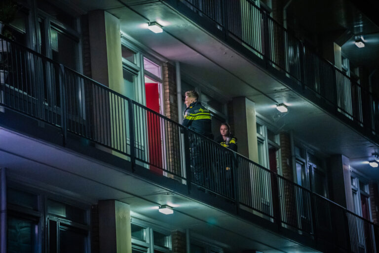 Bewoner overvallen in woning aan Meeuwensingel