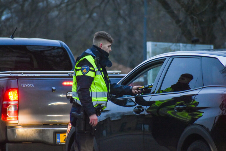 Politie laat 400 bestuurders blazen op de Industrieweg