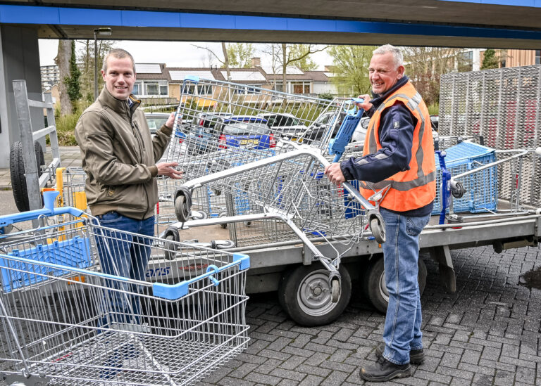 Gemeente onderneemt actie tegen rondzwervende winkelwagens