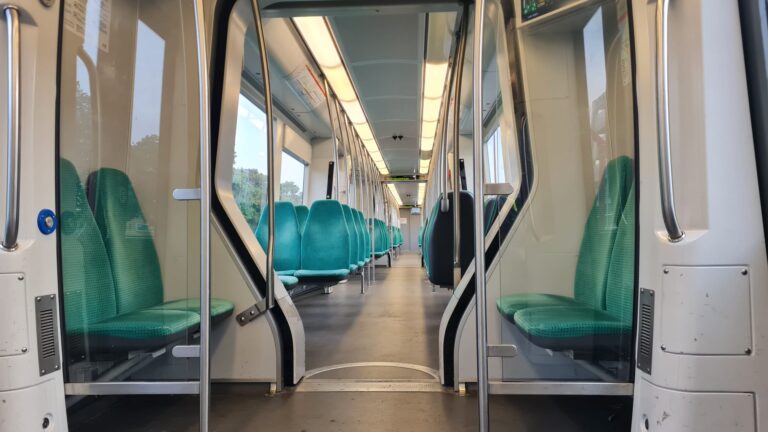 Gemeente wil in gesprek met RET voor structurele maatregelen tegen geluidsoverlast