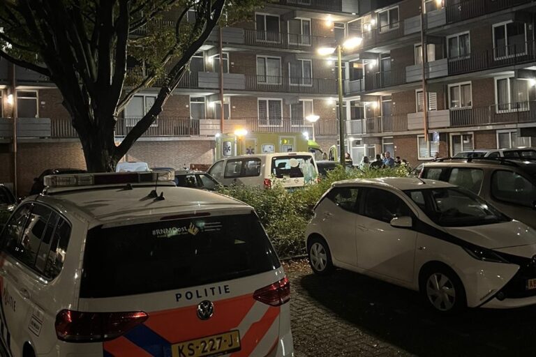 Gewonde na brand in woning Prent