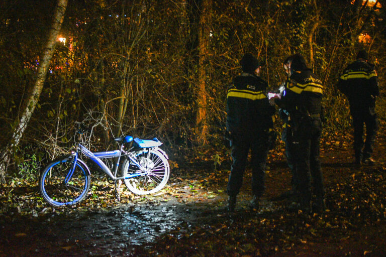 Kinderfiets aangetroffen langs sloot aan Couwenhoekseweg