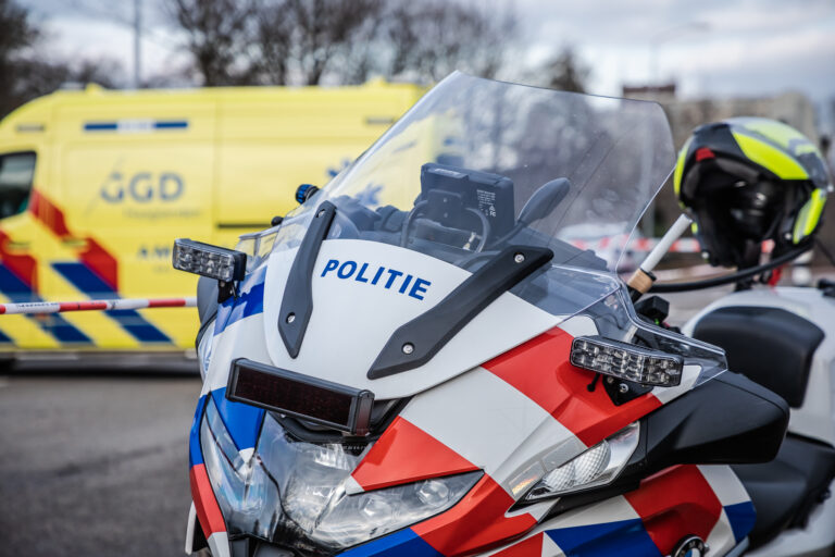 Capelse vrouw (78) overleden na botsing, Politie zoekt betrokken fietser en getuigen