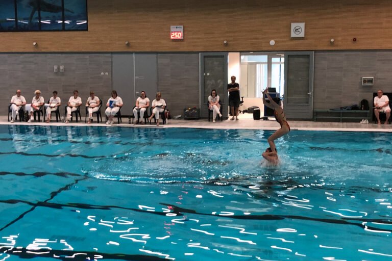 Senioren ACZ Synchro halen de hoogste trede op podium in Aquapelle