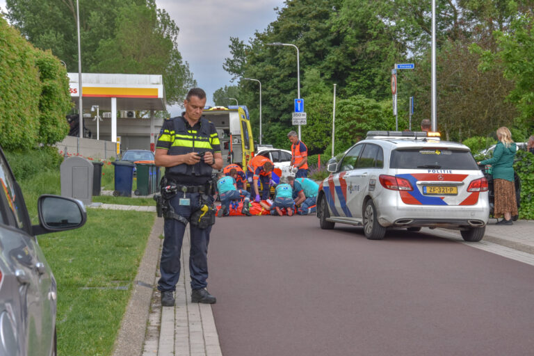 Fietser zwaargewond na aanrijding