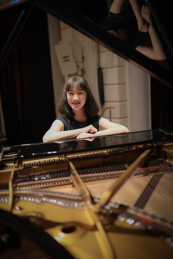 Pianist Yuewen Yin (14 jaar) uit Capelle in finale Koninklijk Concertgebouw Concours