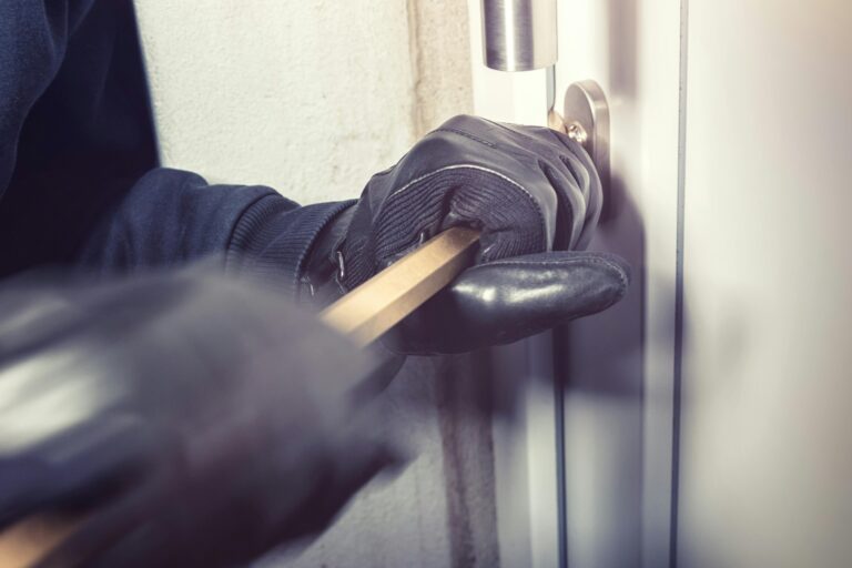 Politie onderzoekt woninginbraken in Nieuwerkerk aan den IJssel