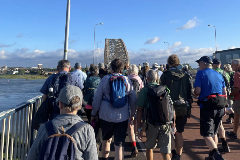 Cees loopt de Vierdaagse: ‘dit jaar veel opstoppingen’