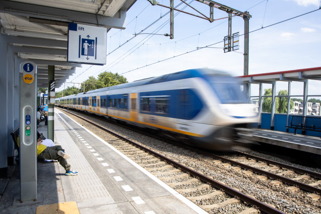Landelijke OV-staking legt woensdag 9 september trein, bus en metro stil