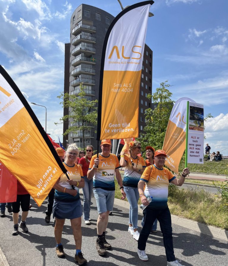 Cees Dortland loopt Vierdaagse en schrijft dagelijks verslag