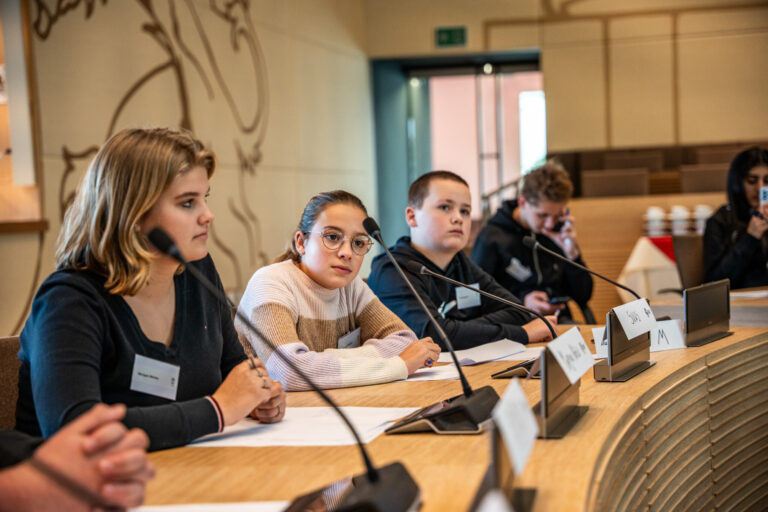 Nieuwerkerkse jongeren doen mee met Provinciaal Jeugddebat