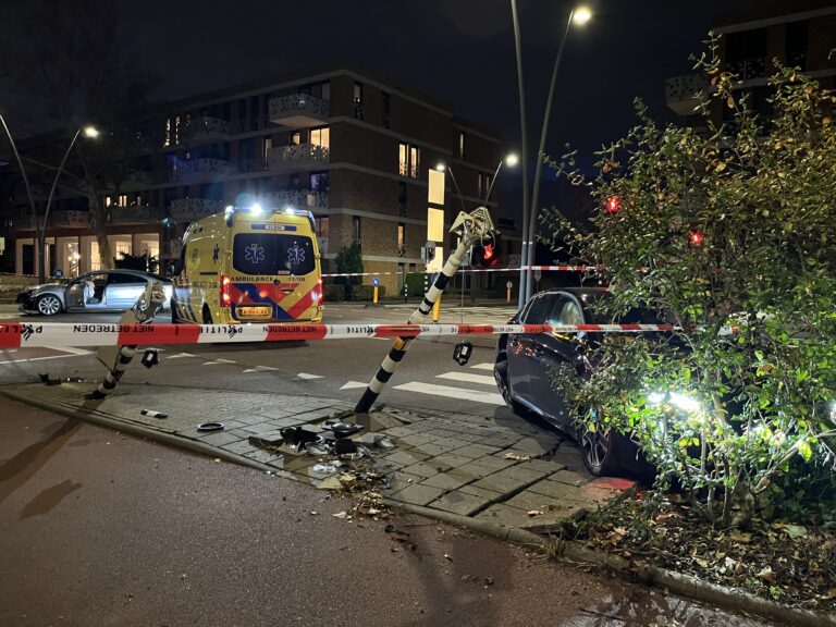 Gewonde na verkeersongeval op Nieuwe Tiendweg