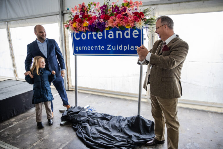 [VIDEO] Plaatsnaam vijfde dorp bekendgemaakt: Cortelande