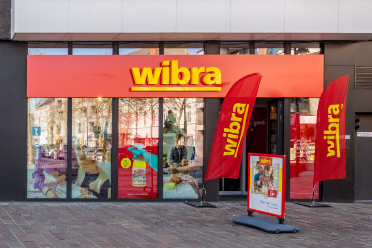 Wibra opent winkel in winkelcentrum Koperwiek, opening op 21 november