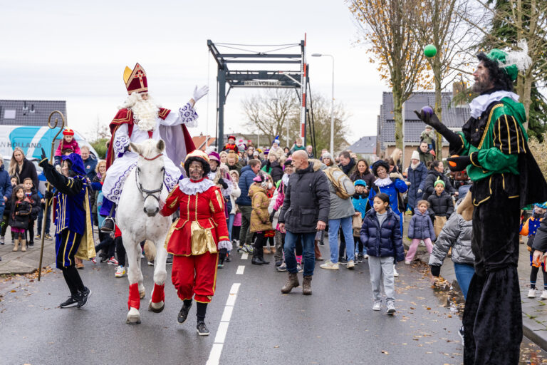 Fotoverslag | Sinterklaas bezoekt gemeente Zuidplas