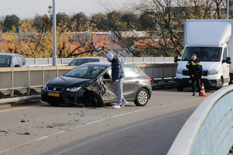 Algerabrug (N210) weer vrijgegeven na frontale botsing