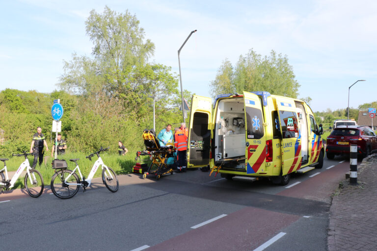 Vrouw gewond na eenzijdig ongeval op Lekdijk