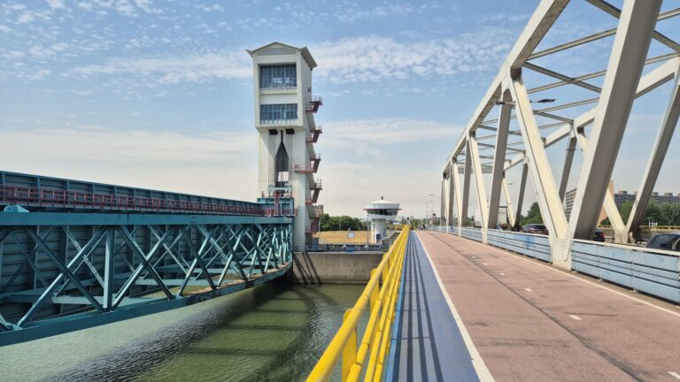 Algerabrug (N210) deze zomer niet zes maar vier weken dicht: “Dat was een grote puzzel”