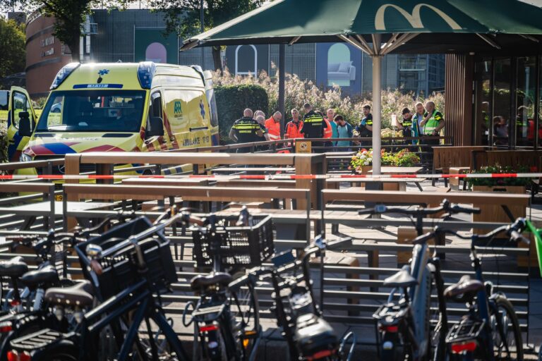 Update | Politie schiet gewapende verdachte (15) dood bij McDonald’s in Capelle aan den IJssel