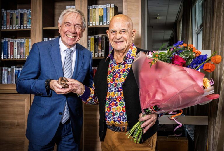 Capels Compliment voor Joop Vermeer Capels Compliment voor Joop Vermeer