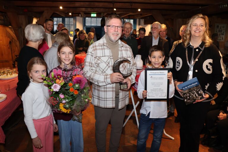 Krimpense Maan uitgereikt aan Henk Heurter