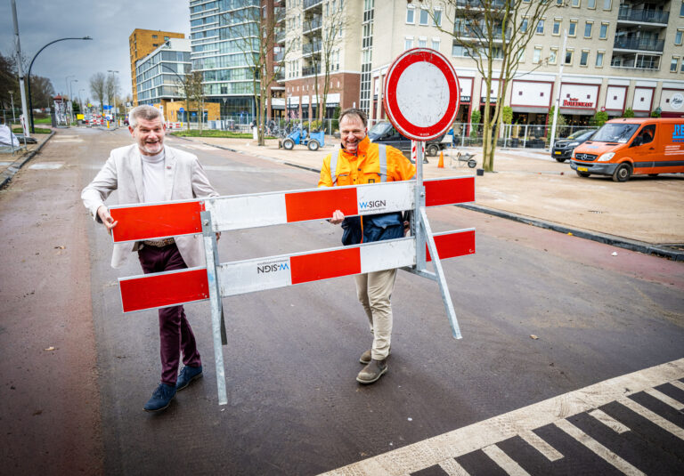 Rivierweg weer open voor verkeer, werkzaamheden Stadsplein bijna ten einde