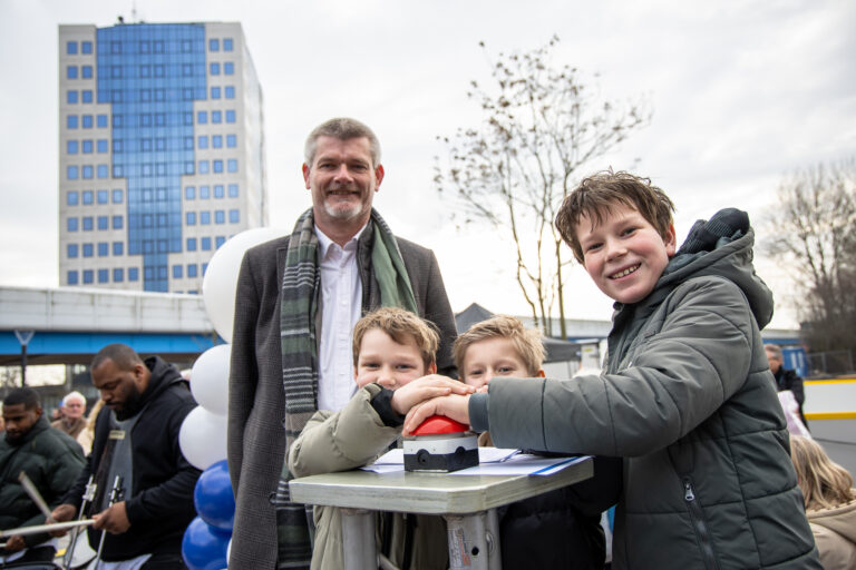 Feestelijke opening vernieuwd Stadsplein: “Schitterend!”