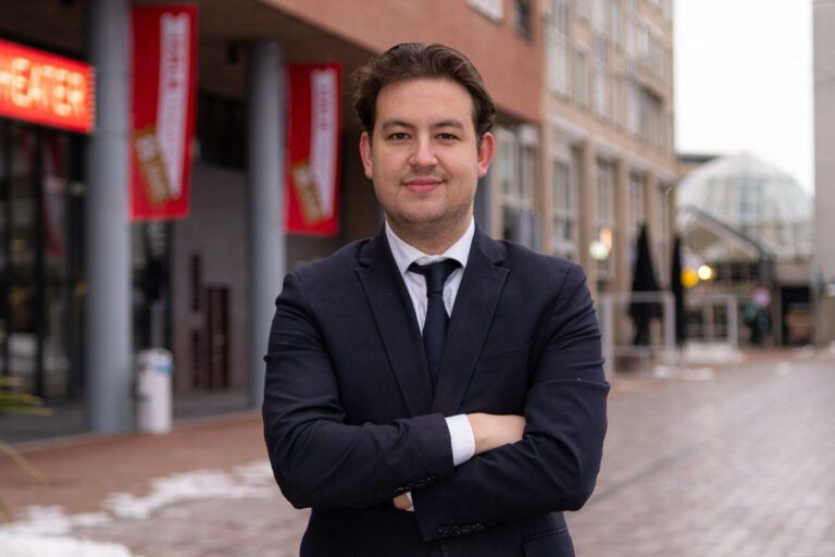 Zinho Schelkers wil D66 Capelle grootste partij maken: “ik heb het gevoel dat ik nog niet klaar ben”