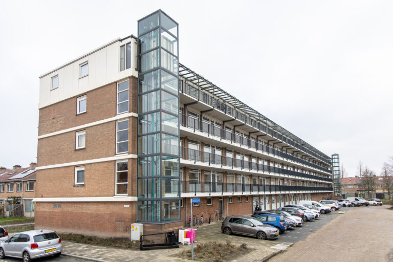 Gemeente en woningcorporatie ‘overvallen’ door berichtgeving kankerverwekkend isolatiemiddel