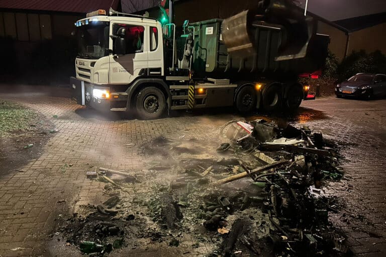 Ondanks ‘rustig en beheersbare nacht’ in Zuidplas meer schade tijdens jaarwisseling