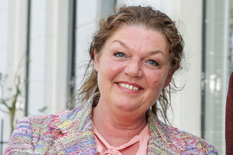 Sharon Tollenaar is lijsttrekker voor de VVD in Krimpen aan den IJssel.