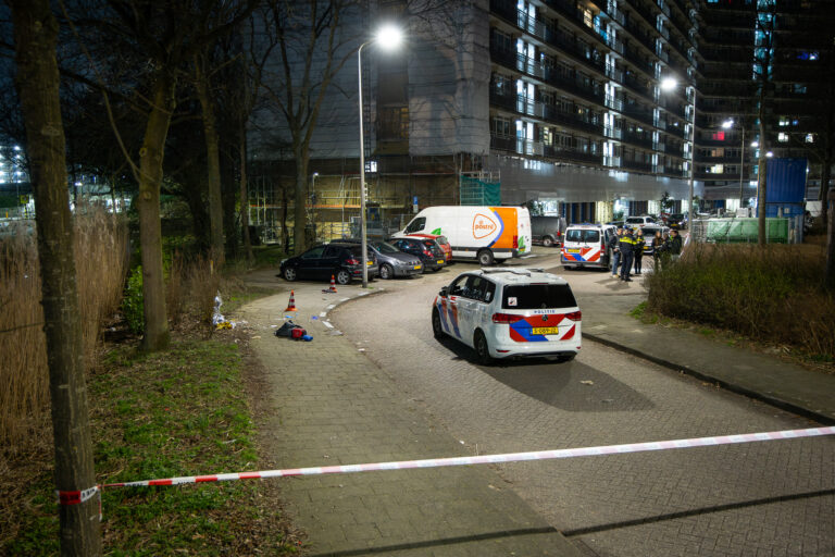 Politieonderzoek op het Reviusrondeel in Capelle aan den IJssel
