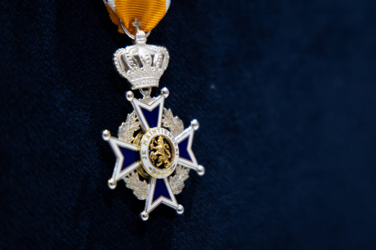 Lintjesregen 2026: Lees hier wie er in Capelle een lintje heeft gekregen