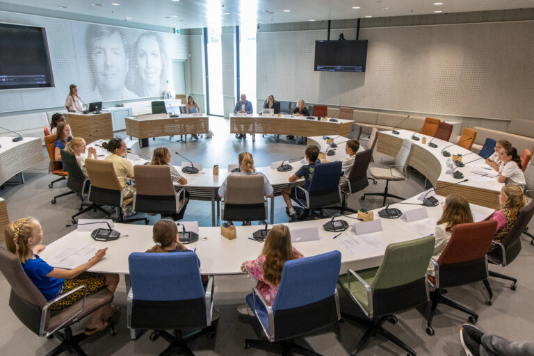 Nieuwe kinderburgemeester en kinderraad bekend voor schooljaar 2026-2027